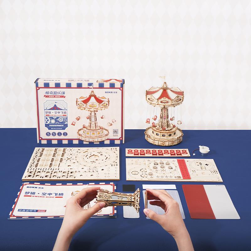 ROKR EA02 Dönme Dolap Müzik Kutusu (Swing Ride) Music Box DIY 3D Wooden Puzzle Maket Model Seti 3D Model Kit Detaylı Dekoratif Hobi Seti Ahşap Maket Hareketli ve Işıklı