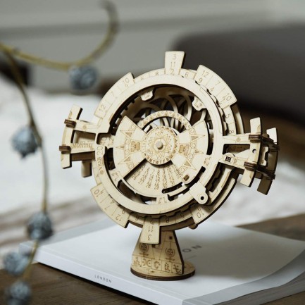 ROKR LK201 Hareketli Takvim Perpetual Calendar DIY Minyatür Maket Model Seti Ahşap 3D Wooden Puzzle 3D Model Kit Detaylı Dekoratif Hobi Seti Ahşap Maket - Thumbnail
