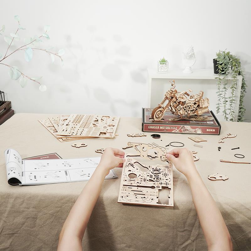 ROKR LK504 Cruiser motorcycle 3D Wooden Puzzle