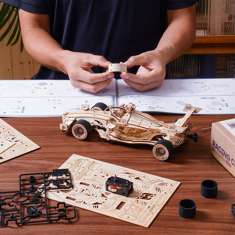 ROKR LK505 Formula Yarış Arabası (F1 Racing Car) DIY Minyatür Maket ModelSeti Ahşap 3D Wooden Puzzle 3D Model Kit Detaylı Dekoratif Hobi Seti Ahşap Maket