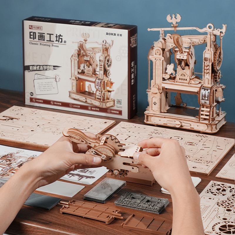 ROKR LK602 Baskı Makinesi Classic Printing Press DIY Minyatür Maket Model Set Ahşap 3D Wooden Puzzle 3D Model Kit Detaylı Dekoratif Hobi Seti Ahşap Maket