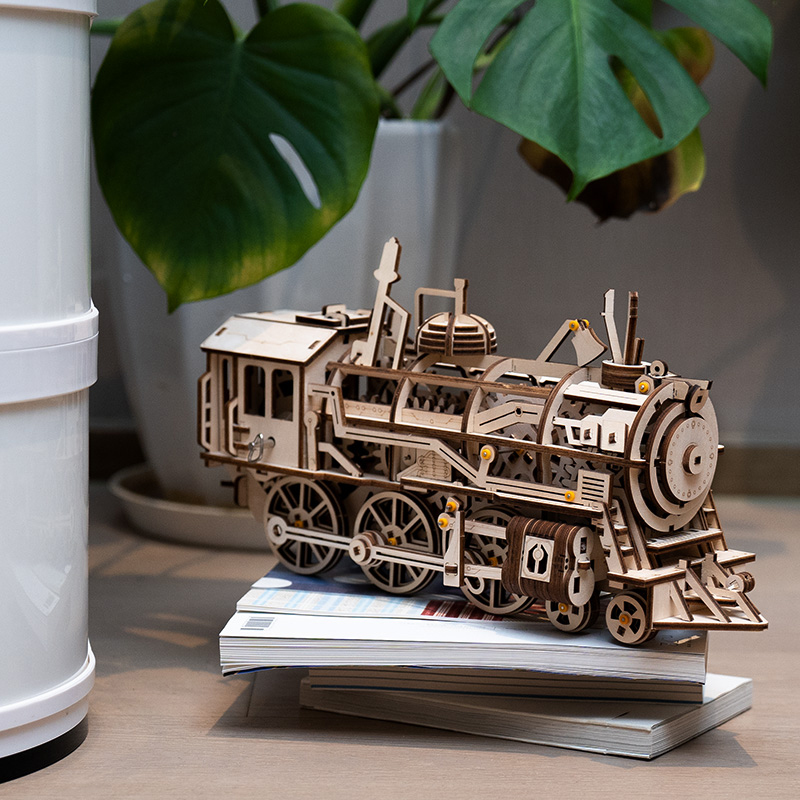 ROKR LK701 Lokomotif Tren (Locomotive) DIY Minyatür Maket Model Seti Ahşap 3D Wooden Puzzle 3D Model Kit Detaylı Dekoratif Hobi Seti Ahşap Maket