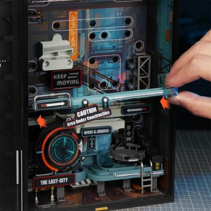 ROKR MR01S The Last City Marble Run DIY Mechanical 3D Puzzle Maket Model Seti 3D Model Kit Detaylı Dekoratif Hobi Seti Hareketli ve Işıklı - Thumbnail