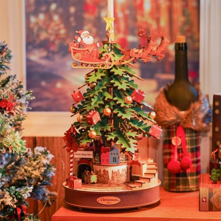 Rolife AMS01 Yılbaşı Ağacı Müzik Kutusu (Christmas Melody Tre) DIY Minyatür Maket Model Seti Ahşap 3D Wooden Puzzle 3D Model Kit Detaylı Dekoratif Hobi Seti Ahşap Maket - Thumbnail