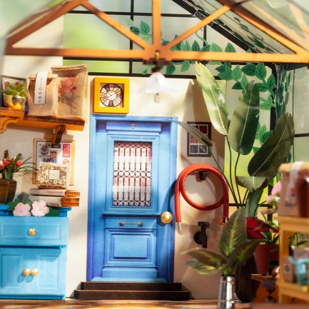 Rolife DG104 Cathy'nin Çiçek Evi (Cathy's Flower House) DIY Minyatür Maket Model Seti Mini Dollhouse 3D Model Kit Detaylı Dekoratif Hobi Seti 3D Puzzle Tiny House - Thumbnail