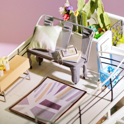 Rolife DG12 Dora'nın Çatı Katı (Dora's Loft) DIY Minyatür Maket Model Seti Mini Dollhouse 3D Model Kit Detaylı Dekoratif Hobi Seti 3D Puzzle Tiny House - Thumbnail