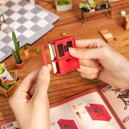 Rolife DG145 Emily'nin Çiçek Dükkanı Emily's Flower Shop DIY Minyatür Maket Model Set Mini Dollhouse 3D Model Kit Detaylı Dekoratif Hobi Seti 3D Puzzle Tiny House - Thumbnail
