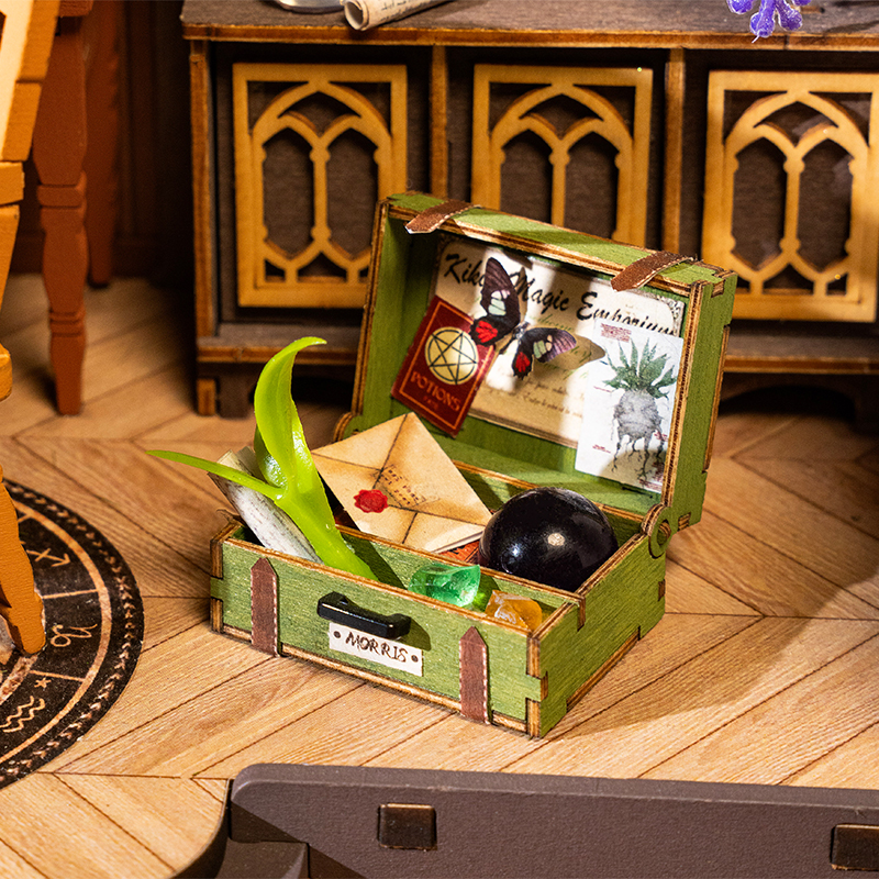 Rolife DG166 The Magic Study DIY Minyatür Maket Model Seti Mini Dollhouse 3D Model Kit Detaylı Dekoratif Hobi Seti 3D Puzzle Tiny House