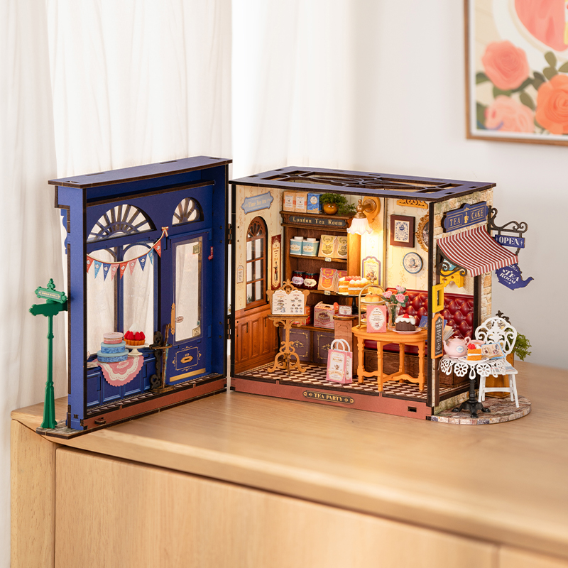 Rolife DG171 Çay Dükkanı (Leisure Time Tea Room) DIY Minyatür Maket Model Seti Mini Dollhouse 3D Model Kit Detaylı Dekoratif Hobi Seti 3D Puzzle Tiny House