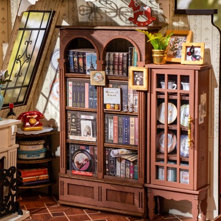 Rolife DG175 Catherine'in Oturma Odası Catherine's Living Room DIY Minyatür Model Set Mini Dollhouse 3D Model Kit Detaylı Dekoratif Hobi Seti 3D Puzzle Tiny House - Thumbnail