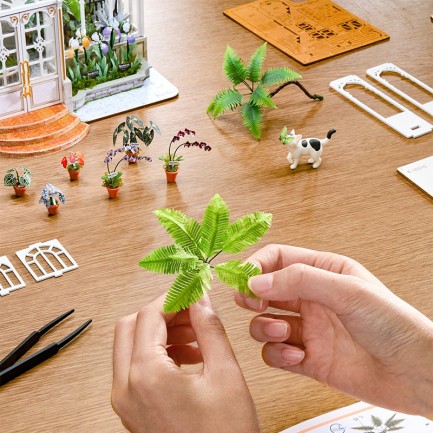 Rolife DH102 Oxygen Oasis 3D Wooden Puzzle - Thumbnail