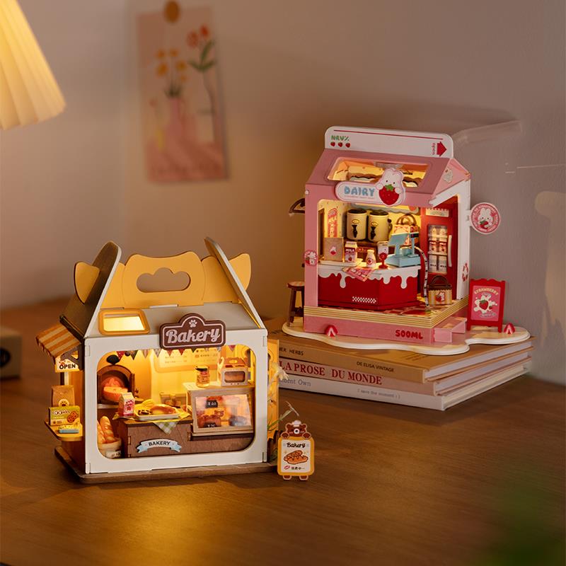 Rolife DS033 Teddy's Breadbox DIY Miniature House