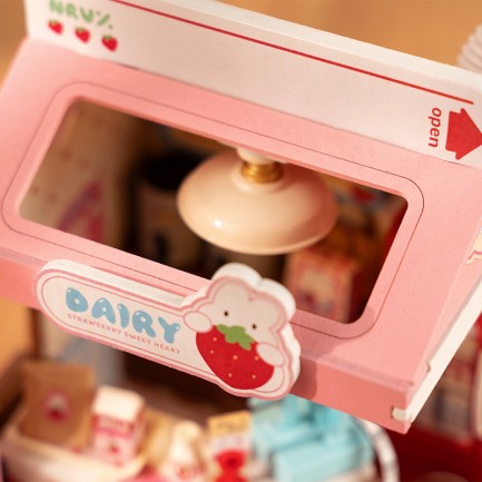 Rolife DS034 Çilekli Süt Dükkanı (Strawberry Milk Box) DIY Minyatür Maket Model Seti Mini Dollhouse 3D Model Kit Detaylı Dekoratif Hobi Seti 3D Puzzle Tiny House - Thumbnail