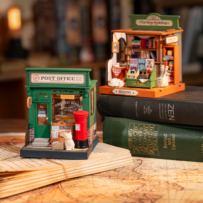 Rolife DS037 Postane (Century Post Office) DIY Minyatür Maket Model Seti Mini Dollhouse 3D Model Kit Detaylı Dekoratif Hobi Seti 3D Puzzle Tiny House