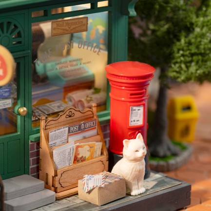 Rolife DS037 Postane (Century Post Office) DIY Minyatür Maket Model Seti Mini Dollhouse 3D Model Kit Detaylı Dekoratif Hobi Seti 3D Puzzle Tiny House - Thumbnail