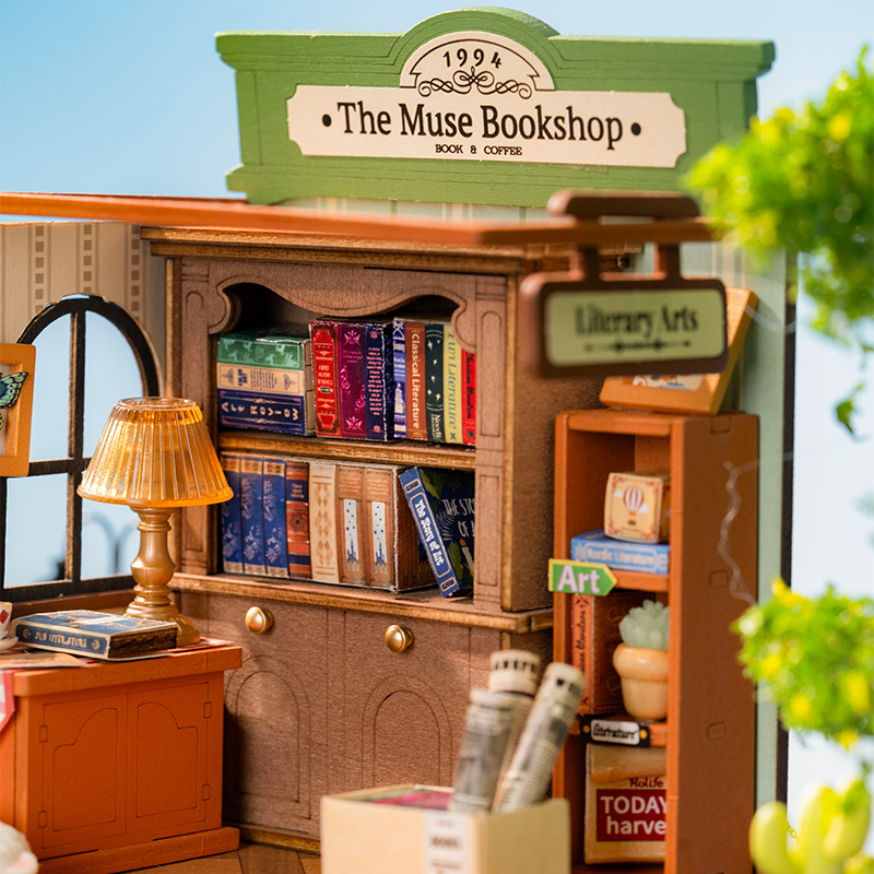 Rolife DS040 Kitabevi (The Muse Bookshop) DIY Minyatür Maket Model Seti Mini Dollhouse 3D Model Kit Detaylı Dekoratif Hobi Seti 3D Puzzle Tiny House