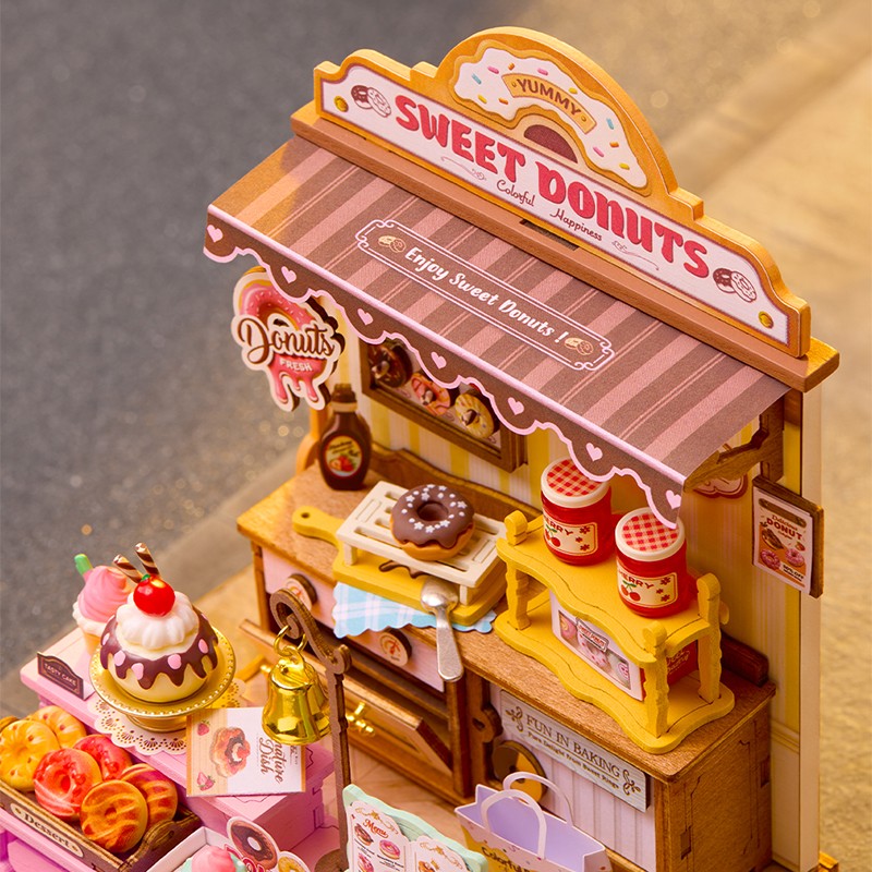 Rolife DS051 Sweetie's Donut Shop 3D Wooden Puzzle