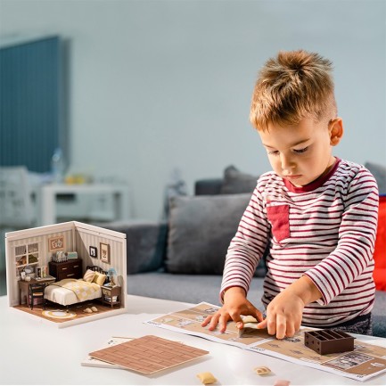 Rolife DW009 Tatlı Rüya Yatak Odası Sweet Dream Bedroom DIY Minyatür Maket Model Seti Mini Dollhouse 3D Model Kit Detaylı Dekoratif Hobi Seti 3D Puzzle Tiny House - Thumbnail