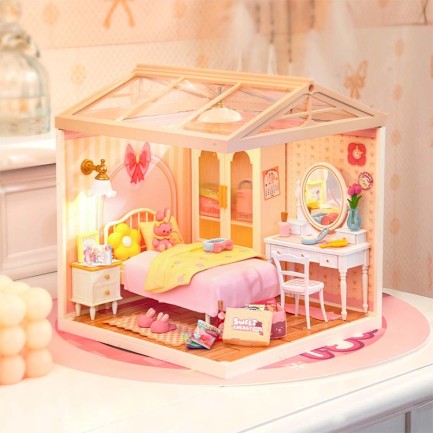 Rolife DW016 Pembe Yatak Odası (Lovely Pink Bedroom) DIY Minyatür Maket Model Seti Mini Dollhouse 3D Model Kit Detaylı Dekoratif Hobi Seti 3D Puzzle Tiny House - Thumbnail
