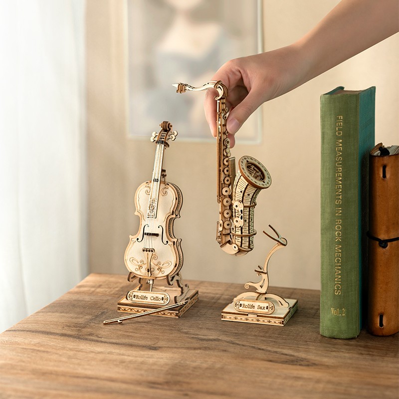 Rolife TG309 Saksafon Müzik Aleti (Saxophone) DIY Minyatür Maket Model Seti Ahşap 3D Wooden Puzzle 3D Model Kit Detaylı Dekoratif Hobi Seti Ahşap Maket
