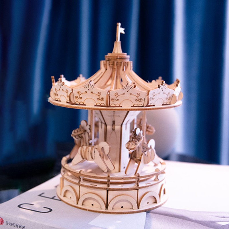Rolife TG404 Atlı Karınca Merry-Go-Round DIY Minyatür Maket Model Ahşap 3D Wooden Puzzle Model Kit Dekoratif Hobi Seti Ahşap Maket