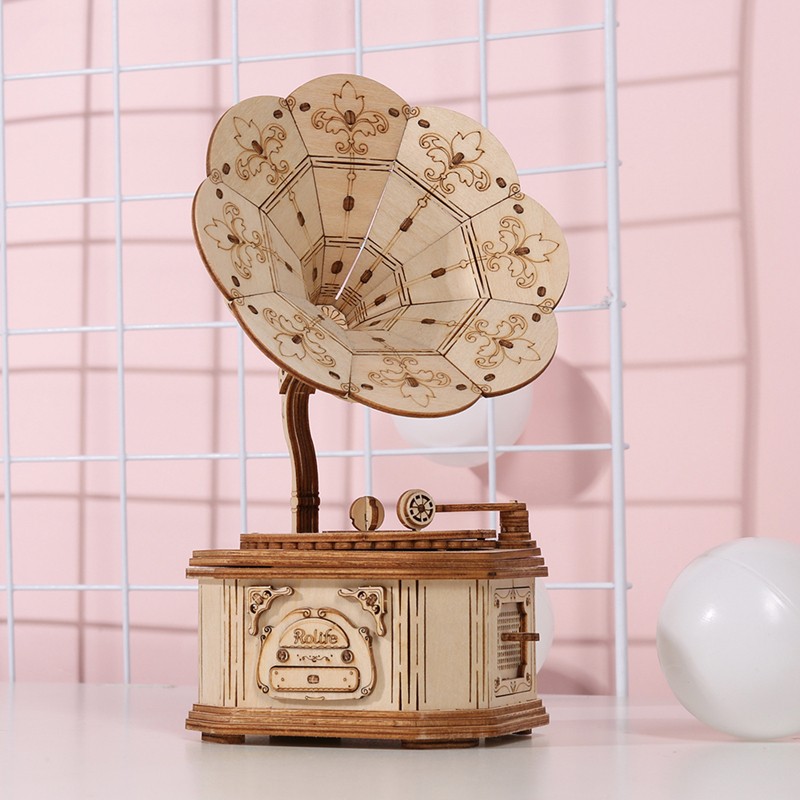 Rolife TG408 Gramofon Müzik Aleti (Gramophone) DIY Minyatür Maket Model Seti Ahşap 3D Wooden Puzzle 3D Model Kit Detaylı Dekoratif Hobi Seti Ahşap Maket