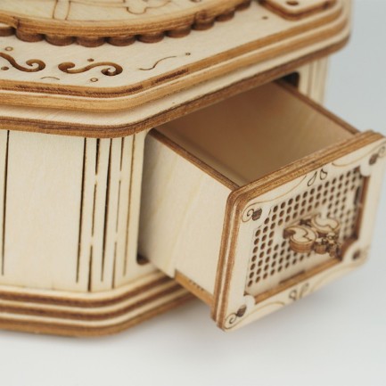 Rolife TG408 Gramofon Müzik Aleti (Gramophone) DIY Minyatür Maket Model Seti Ahşap 3D Wooden Puzzle 3D Model Kit Detaylı Dekoratif Hobi Seti Ahşap Maket - Thumbnail