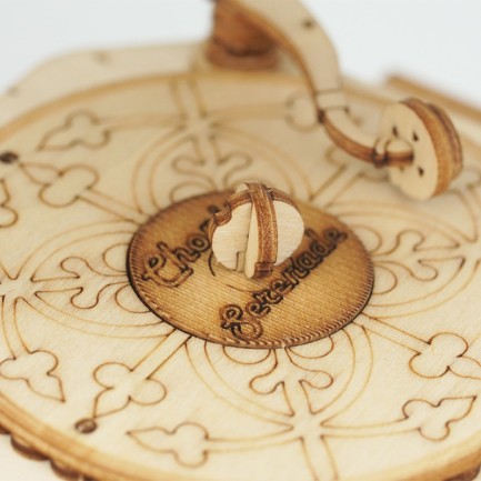 Rolife TG408 Gramofon Müzik Aleti (Gramophone) DIY Minyatür Maket Model Seti Ahşap 3D Wooden Puzzle 3D Model Kit Detaylı Dekoratif Hobi Seti Ahşap Maket - Thumbnail