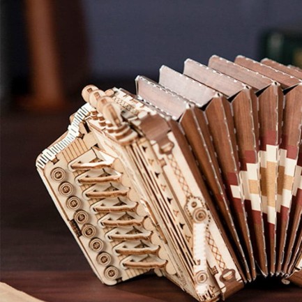 Rolife TG410 Akordeon Müzik Aleti (Accordion) DIY Minyatür Maket Model Seti Ahşap 3D Wooden Puzzle 3D Model Kit Detaylı Dekoratif Hobi Seti Ahşap Maket - Thumbnail