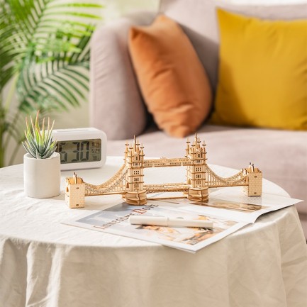 Rolife TG412 Kule Köprüsü (Tower Bridge) DIY Minyatür Maket Model Seti Ahşap 3D Wooden Puzzle 3D Model Kit Detaylı Dekoratif Hobi Seti Ahşap Maket - Thumbnail