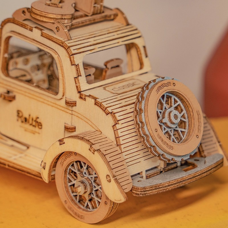 Rolife TG504 Nostaljik Araba (Vintage Car) DIY Minyatür Maket Model Seti Ahşap 3D Wooden Puzzle 3D Model Kit Detaylı Dekoratif Hobi Seti Ahşap Maket