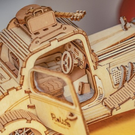 Rolife TG504 Nostaljik Araba (Vintage Car) DIY Minyatür Maket Model Seti Ahşap 3D Wooden Puzzle 3D Model Kit Detaylı Dekoratif Hobi Seti Ahşap Maket - Thumbnail