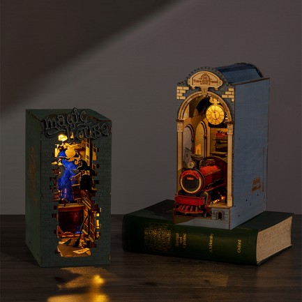 Rolife TGB03 Magic House Kitap Köşesi Book Nook DIY Minyatür Maket Model Seti Mini Dollhouse 3D Model Kit Detaylı Dekoratif Hobi Seti 3D Puzzle Tiny House - Thumbnail