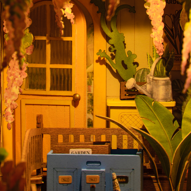 Rolife TGB06 Garden House Kitap Köşesi Book Nook DIY Minyatür Maket Model Seti Mini Dollhouse 3D Model Kit Detaylı Dekoratif Hobi Seti 3D Puzzle Tiny House