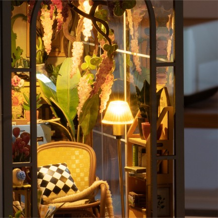 Rolife TGB06 Garden House Kitap Köşesi Book Nook DIY Minyatür Maket Model Seti Mini Dollhouse 3D Model Kit Detaylı Dekoratif Hobi Seti 3D Puzzle Tiny House - Thumbnail