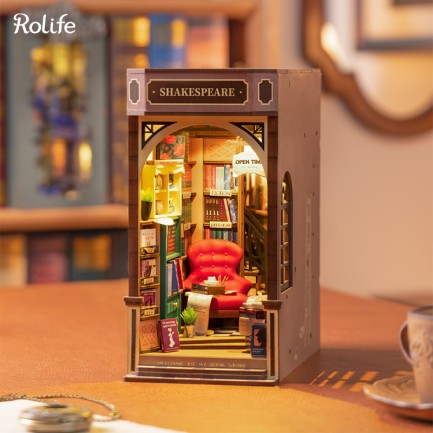 Rolife TGB07 Kitapçı (Bookstore) Kitap Köşesi Book Nook DIY Minyatür Maket Model Seti Mini Dollhouse 3D Model Kit Detaylı Dekoratif Hobi Seti 3D Puzzle Tiny House - Thumbnail