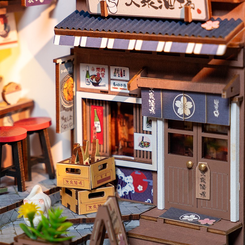 Rolife TGB11 Sakura Wine Alley Kitap Köşesi Book Nook DIY Minyatür Maket Model Seti Mini Dollhouse 3D Model Kit Detaylı Dekoratif Hobi Seti 3D Puzzle Tiny House