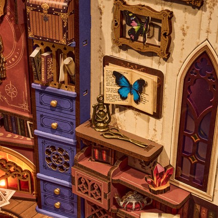 Rolife TGB14 Magic Fantasy Corner Kitap Köşesi Book Nook DIY Minyatür Maket ModelSeti Mini Dollhouse 3D Model Kit Detaylı Dekoratif Hobi Seti 3D Puzzle Tiny House - Thumbnail