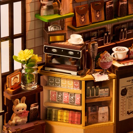Rolife TGB15 Holiday Cafe Kitap Köşesi Book Nook DIY Minyatür Maket Model Seti Mini Dollhouse 3D Model Kit Detaylı Dekoratif Hobi Seti 3D Puzzle Tiny House - Thumbnail