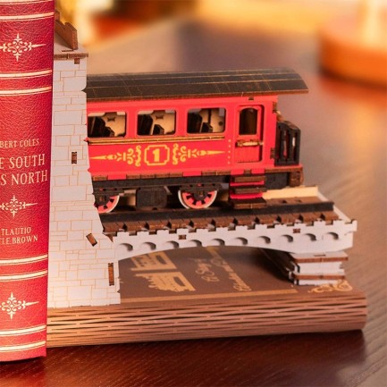 Rolife TGE01 Century Train Kitap Köşesi Book Nook DIY Minyatür Maket Model Seti Mini Dollhouse 3D Model Kit Detaylı Dekoratif Hobi Seti 3D Puzzle Tiny House - Thumbnail