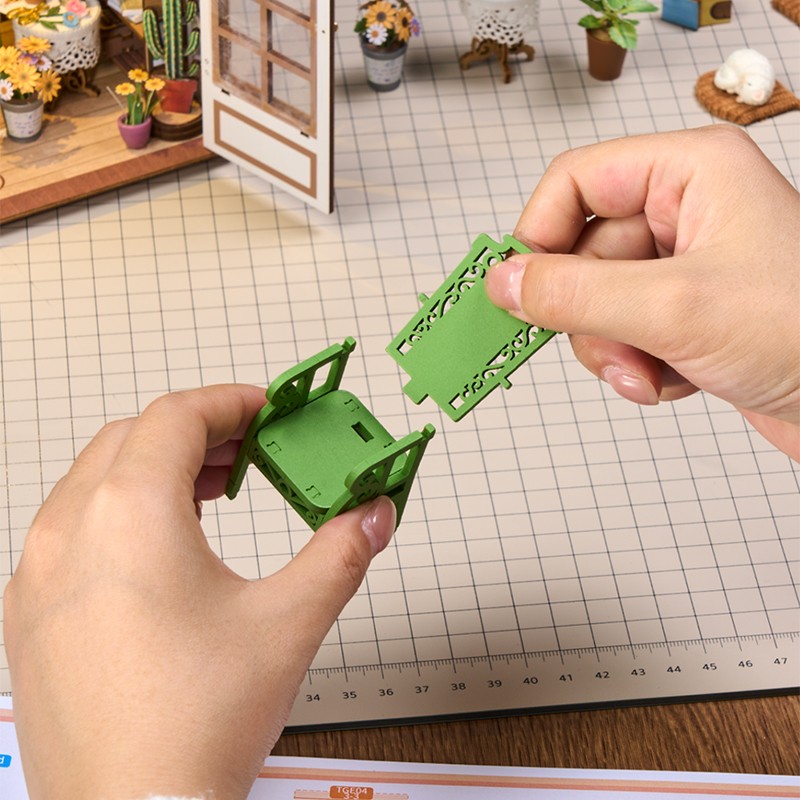 Rolife TGE04 Secret Bloomy Nook 3D Wooden Puzzle
