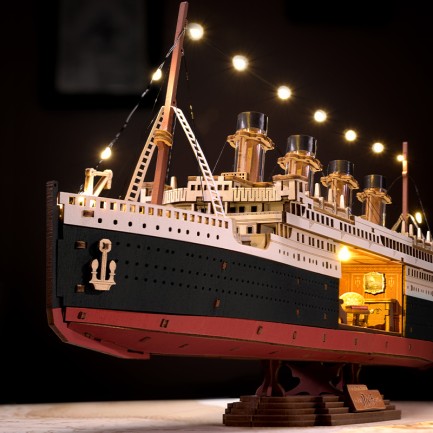 Rolife TGL02 Gemi (1912 Eternal Atlantic Voyager)DIY Minyatür Maket ModelSeti Ahşap 3D Wooden Puzzle 3D Model Kit Detaylı Dekoratif Hobi Seti Ahşap Maket - Thumbnail