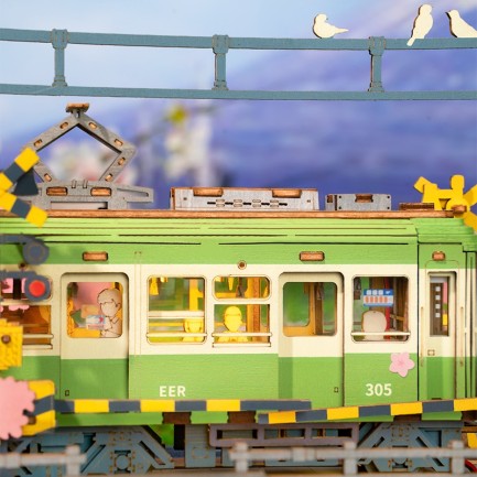 Rolife TGS02 Lokomotif Tren (Sakura Journey) DIY Minyatür Maket Model Seti Ahşap 3D Wooden Puzzle 3D Model Kit Detaylı Dekoratif Hobi Seti Ahşap Maket - Thumbnail
