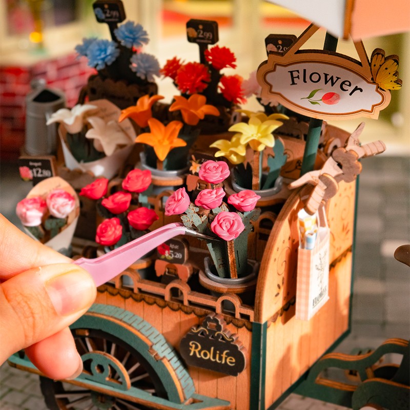 Rolife TGS03 Çiçek Arabası (Blossom Cart) DIY Minyatür Maket Model Seti Ahşap 3D Wooden Puzzle 3D Model Kit Detaylı Dekoratif Hobi Seti Ahşap Maket