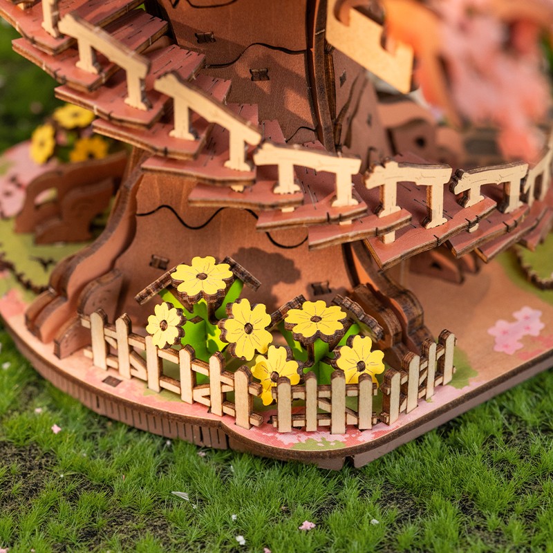 Rolife TGS04 Ağaç Ev (Sakura Tree House) DIY Minyatür Maket Model Seti Ahşap 3D Wooden Puzzle 3D Model Kit Detaylı Dekoratif Hobi Seti Ahşap Maket