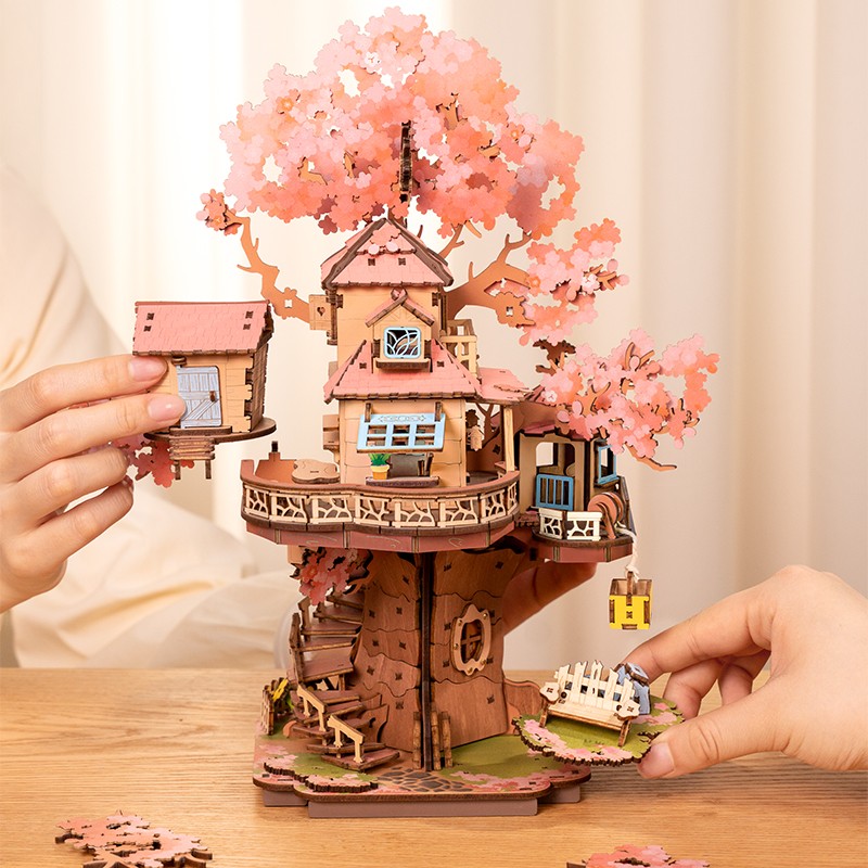 Rolife TGS04 Ağaç Ev (Sakura Tree House) DIY Minyatür Maket Model Seti Ahşap 3D Wooden Puzzle 3D Model Kit Detaylı Dekoratif Hobi Seti Ahşap Maket