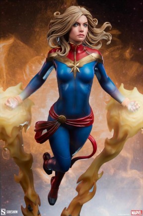 Sideshow Collectibles Captain Marvel Premium Format Figure - 300799 - Marvel Comics / Carol Danvers (ÖN SİPARİŞ) - Thumbnail