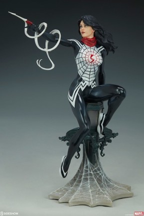 Sideshow Collectibles - Silk Statue Mark Brooks Artist Series
