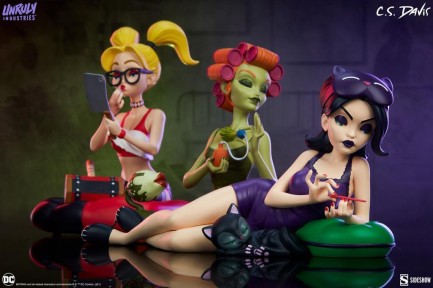 Sleepover Sirens Designer Collectible Toys Set Catwoman & Harley Quinn & Poison Ivy 700166 - Thumbnail