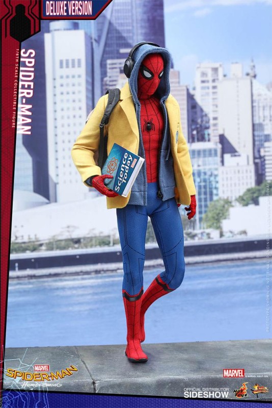 Spider-Man Deluxe Edition Sixth Scale Figure